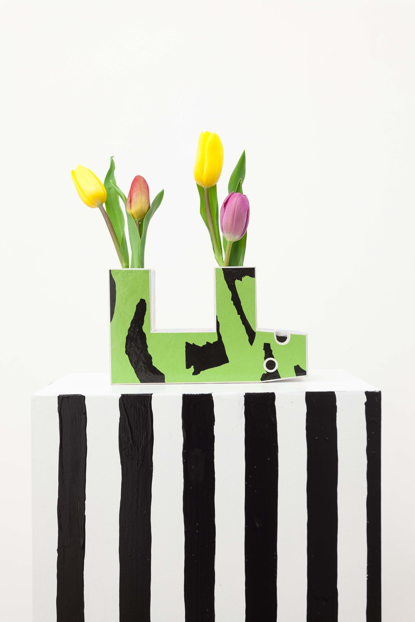 Joanne Tatham & Tom O’Sullivan - Is this what brings things into focus (Vase 2)