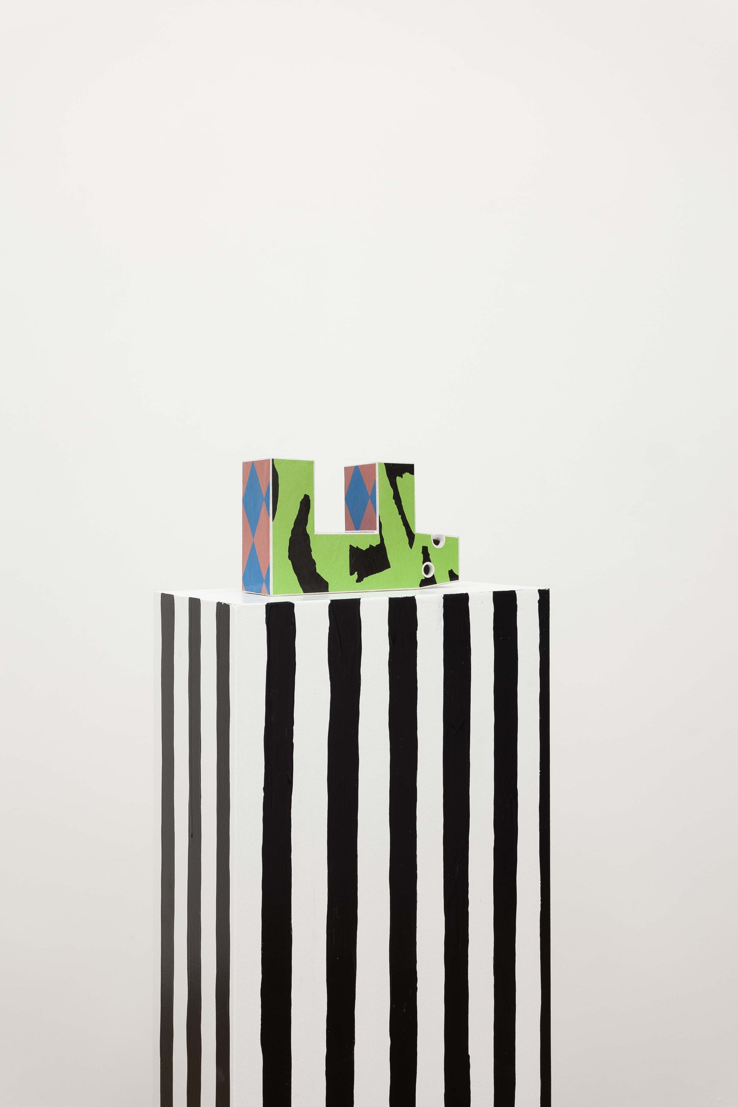 Joanne Tatham & Tom O’Sullivan - Is this what brings things into focus (Vase 2)